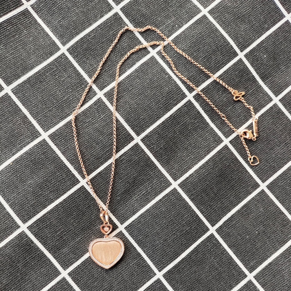 Chopard Rose Gold Heart Pendant Necklace with Pavé Border - Picture 2 of 7